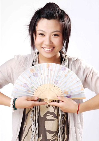 Single girl KunKun 27 years old