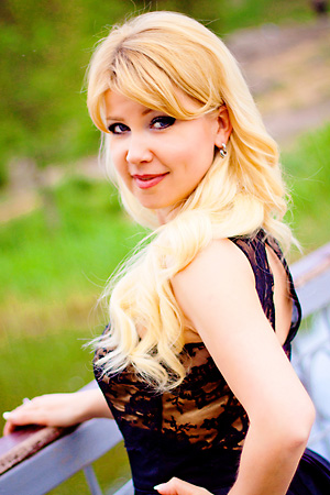 Russian bride Elena from Zaporozhye