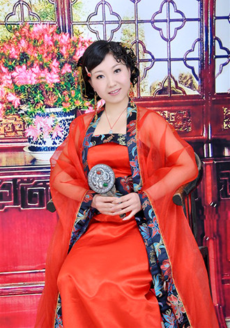 Single girl Huaifen 42 years old