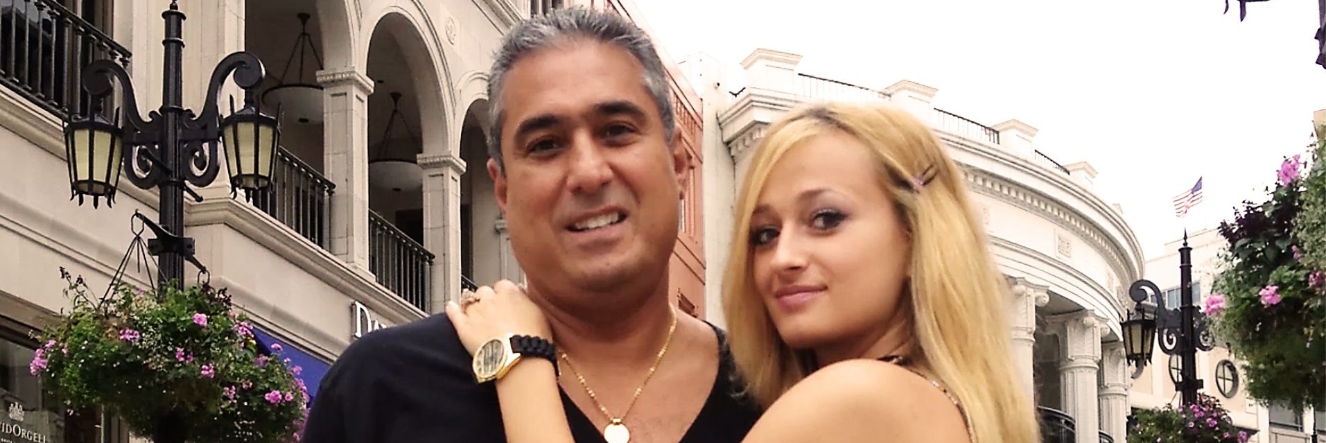 Older dating agency online