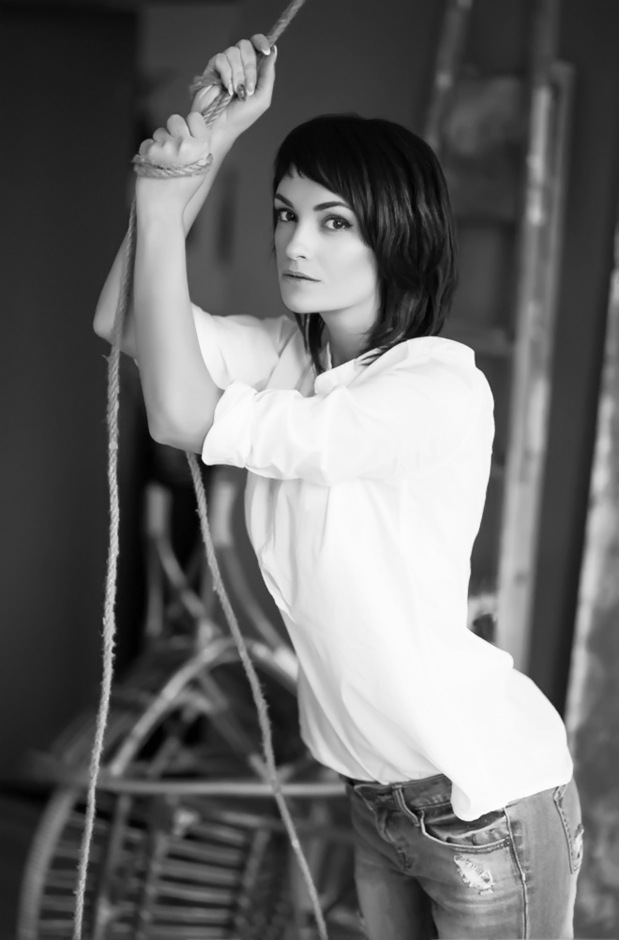 Single girl Oksana 35 years old