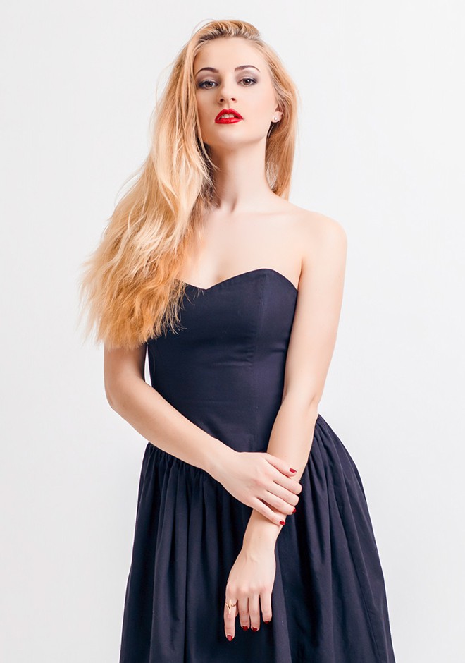 Single girl Yulia 25 years old