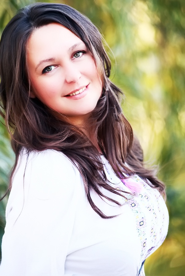 Russian bride Elena from Chernevtsy