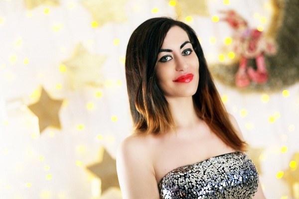 Russian bride Lyubov from Khmelnitskyi