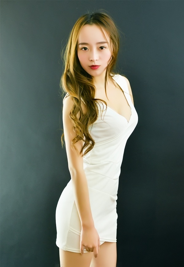 Single girl ChunRu (Darlene) 24 years old