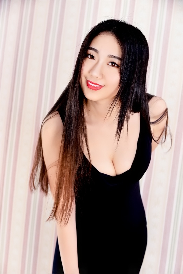 Russian bride LanYi (Peari) from Shenyang