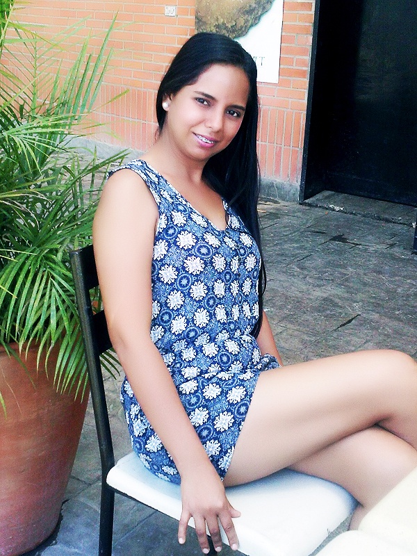 Russian bride Karen Angeling from Barquisimeto