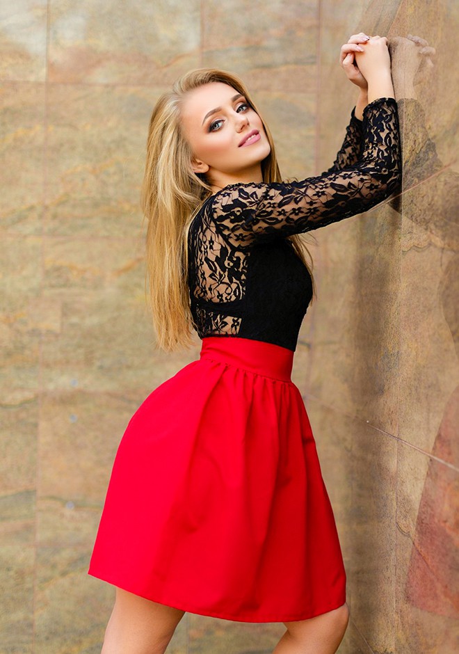 Single girl Viktoriya 23 years old