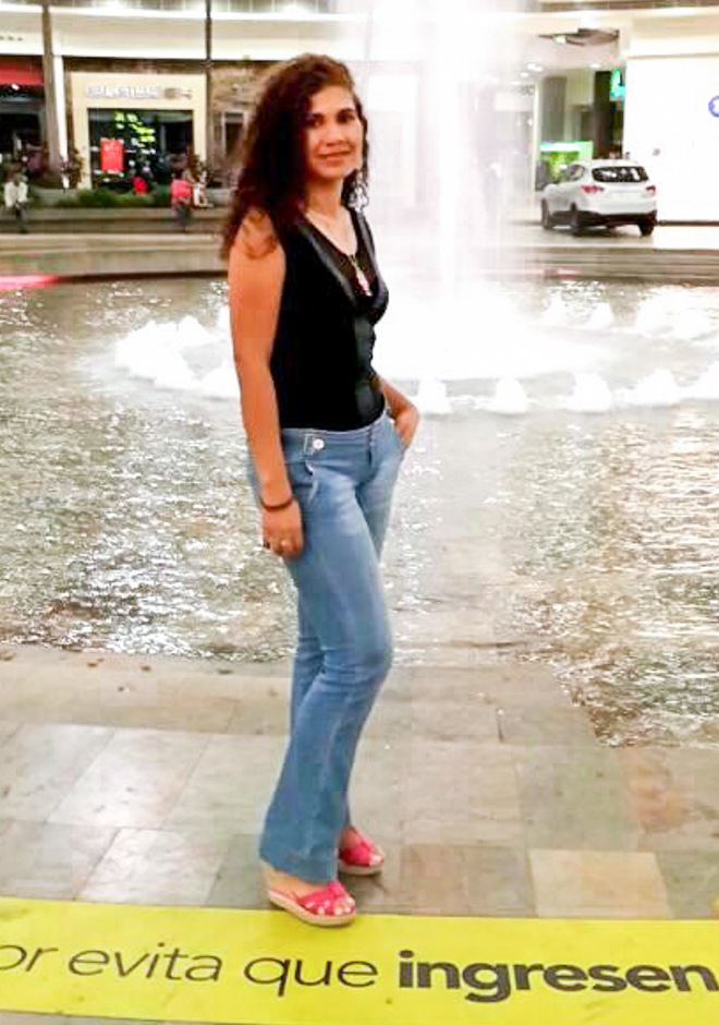Single girl Yamilec 43 years old