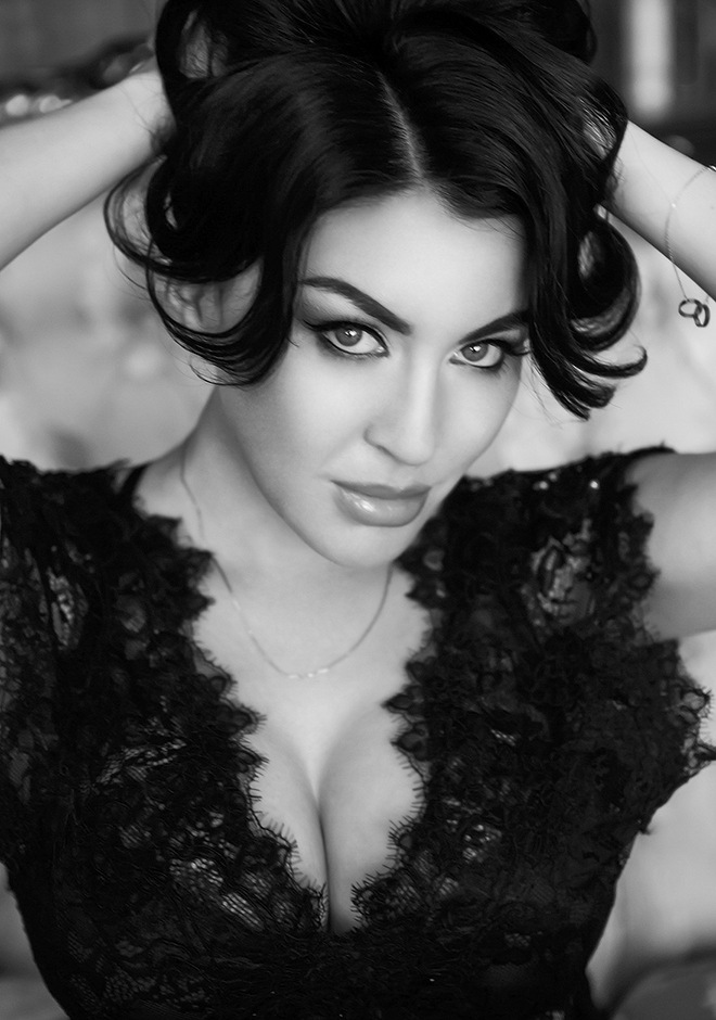 Single girl Nailya 30 years old
