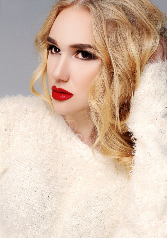 Single girl Anastasiya 21 years old