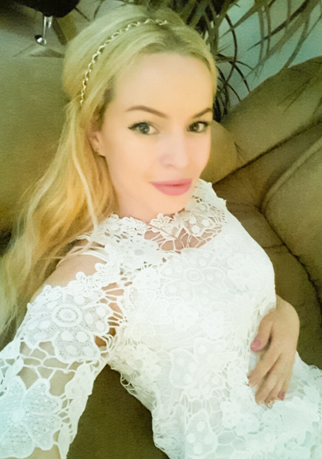 Single girl Juliya 33 years old