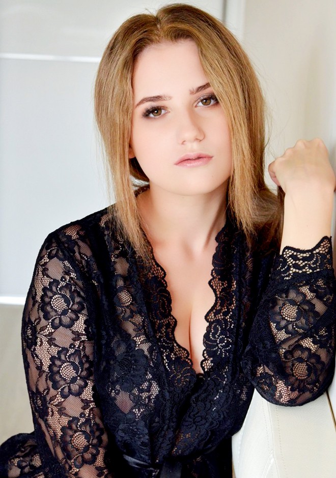 Single girl Ekaterina 22 years old