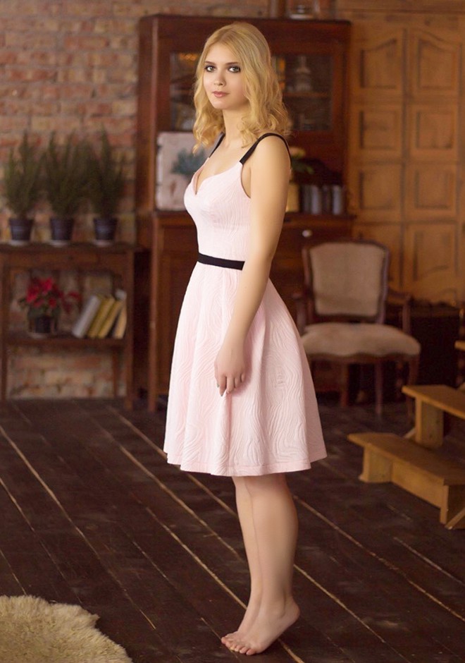Single girl Irina 18 years old