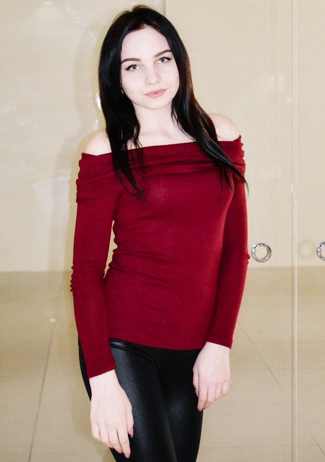 Russian bride Ekaterina from Kherson