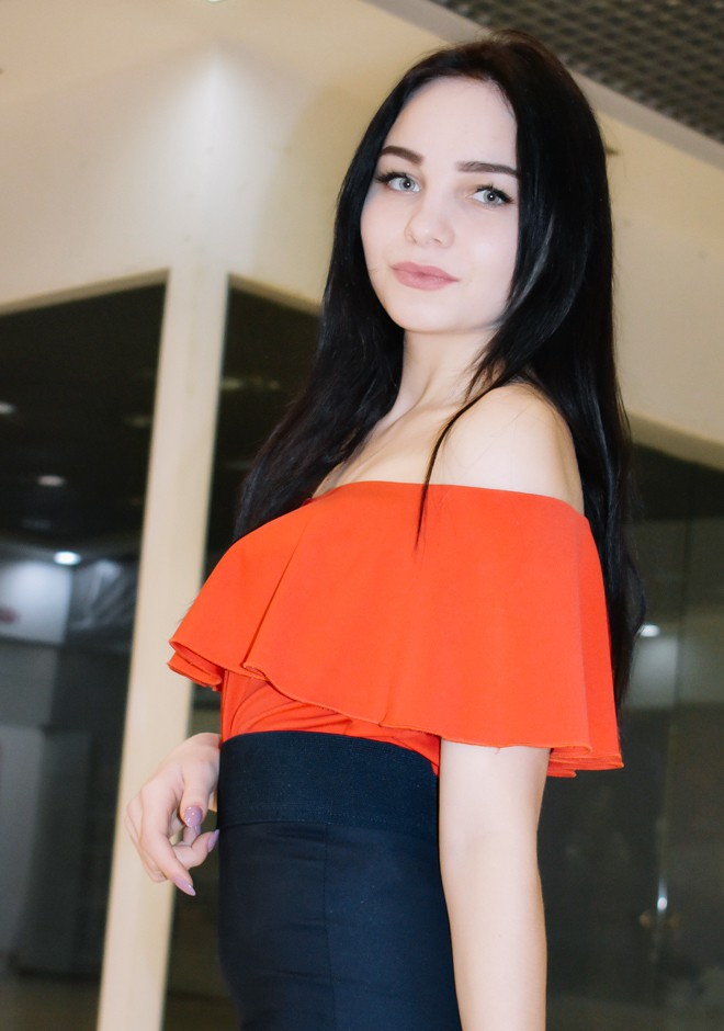 Single girl Ekaterina 18 years old
